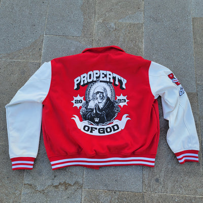 Giacca universitaria con abbigliamento angelico